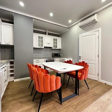 Gagarin Plaza Stylish Apartment Одеса Екстер'єр фото