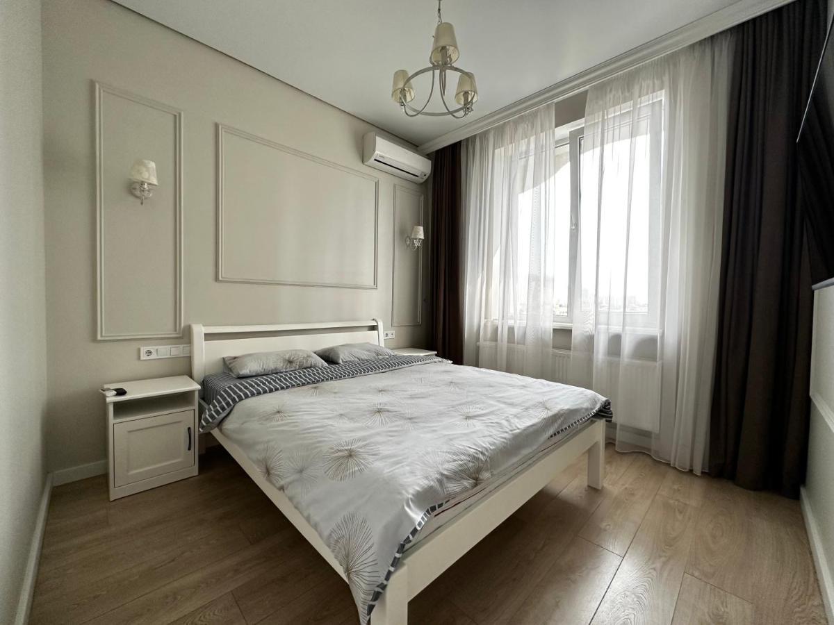 Gagarin Plaza Stylish Apartment Одеса Екстер'єр фото
