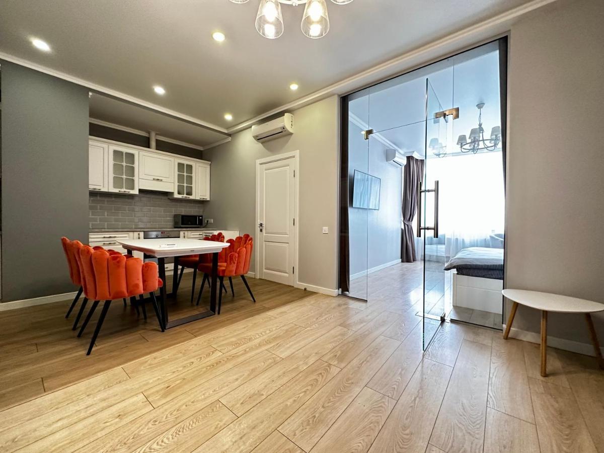 Gagarin Plaza Stylish Apartment Одеса Екстер'єр фото
