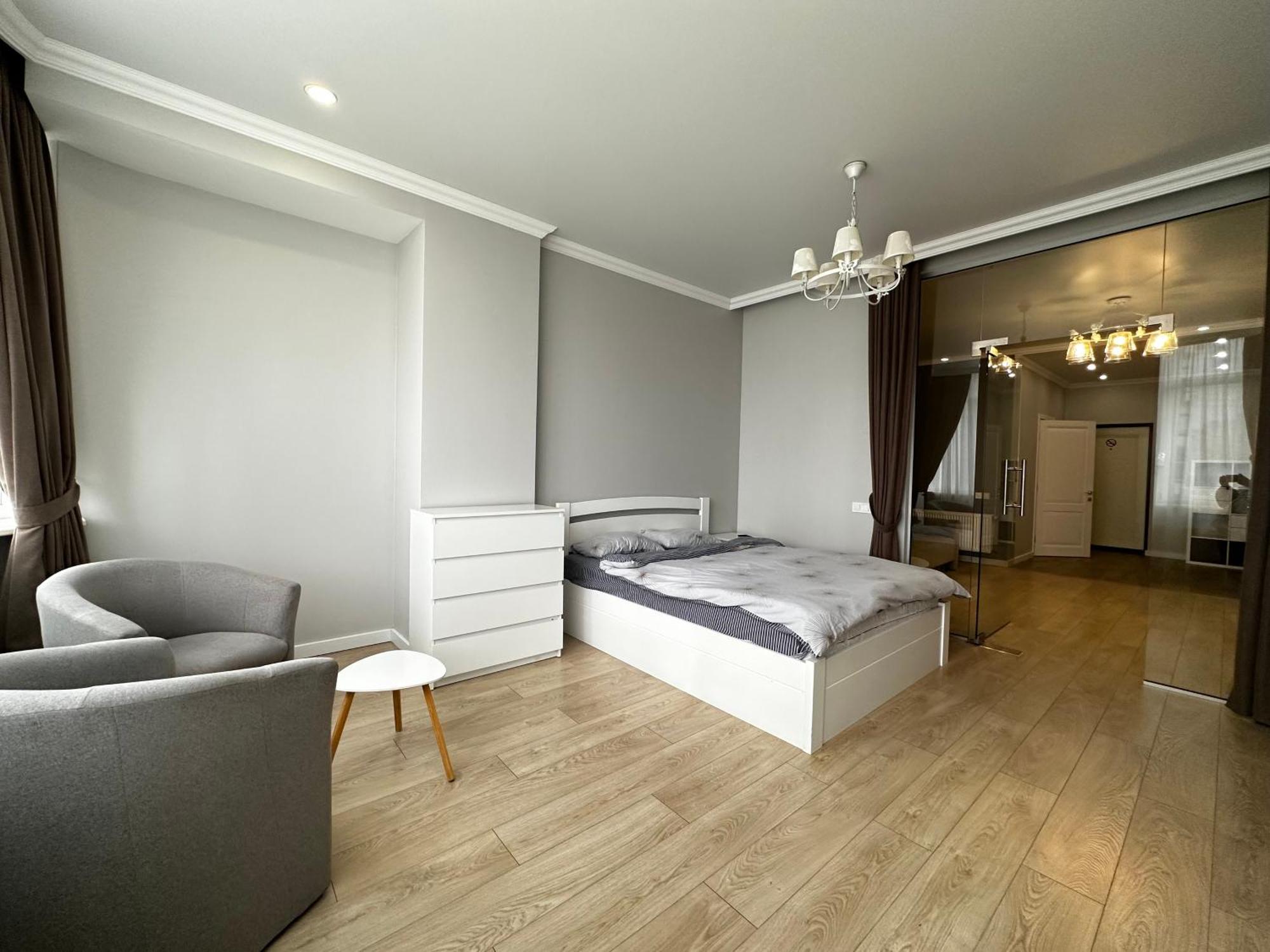 Gagarin Plaza Stylish Apartment Одеса Екстер'єр фото